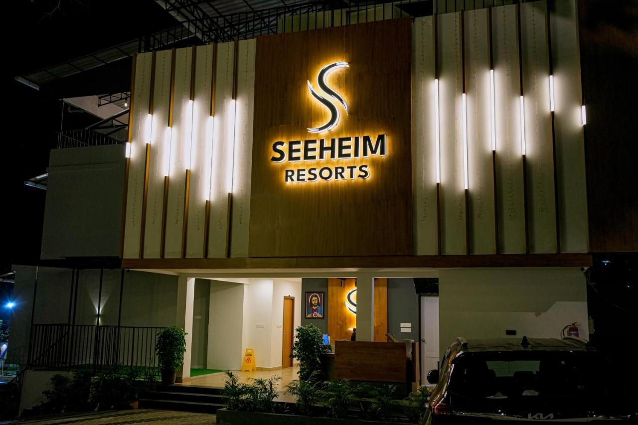 Seeheim Resorts Athirappilly Exterior foto